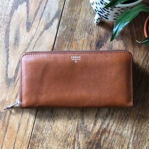 Fossil Leather Zip Around Clutch